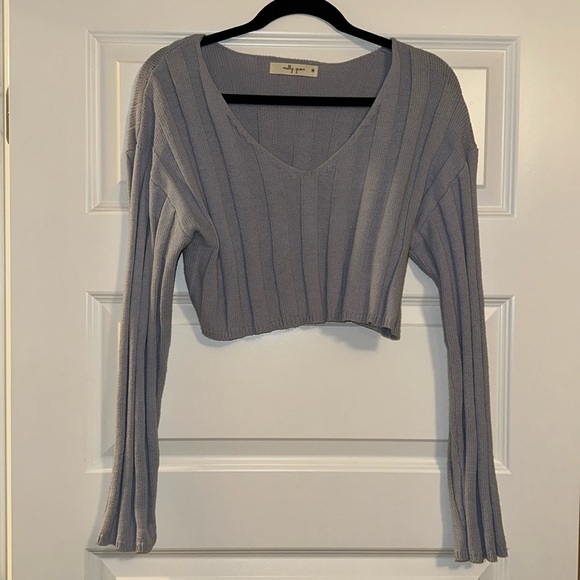 Only Worn Once- Molly Green Cropped Sweater - Picture 2 of 4